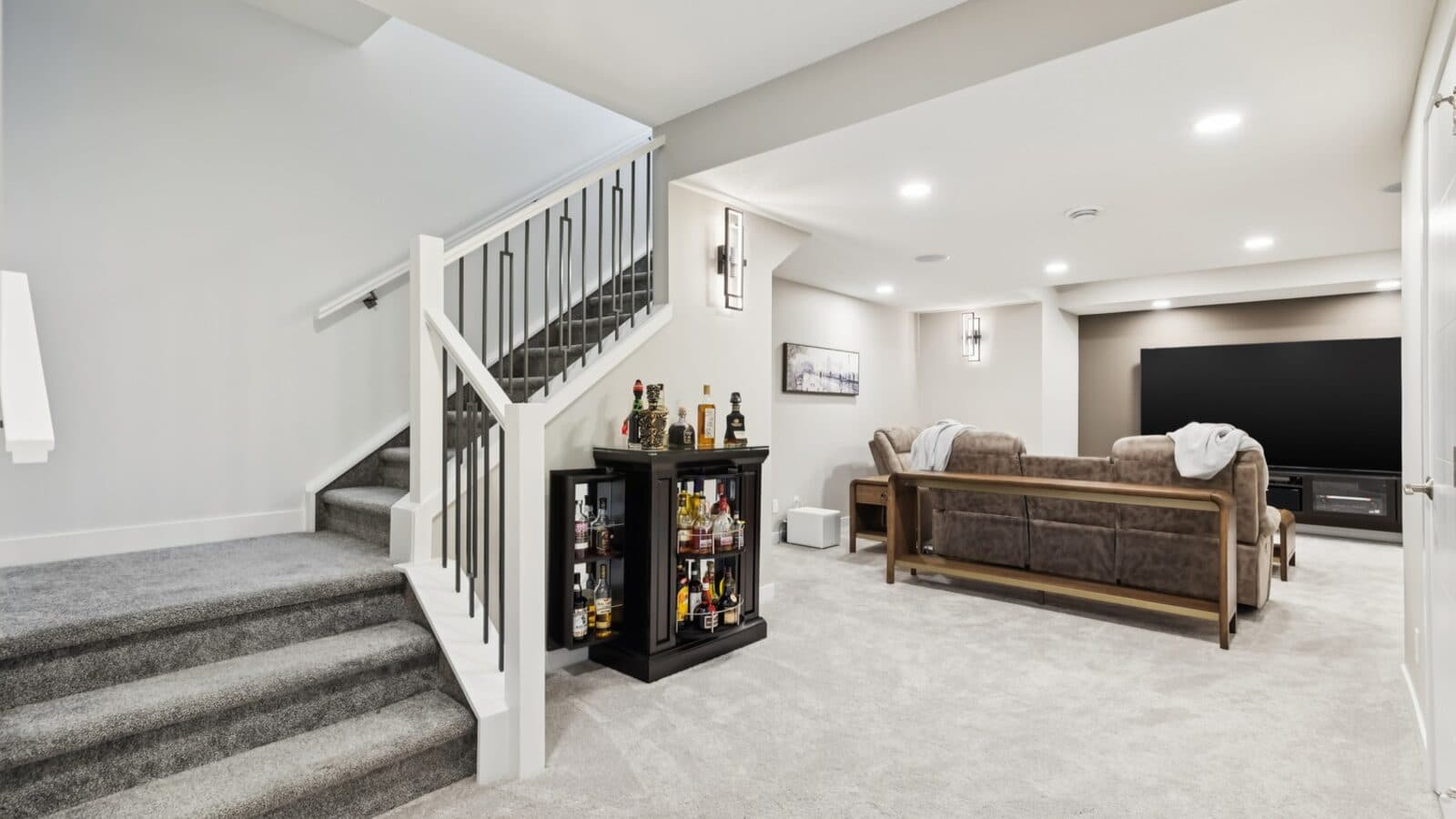 Staircase & Railings